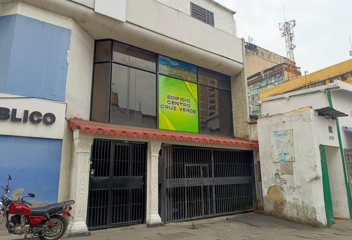 Local Comercial en Venta en Santa Rosalía, Caracas – 66m² y 2 Baños