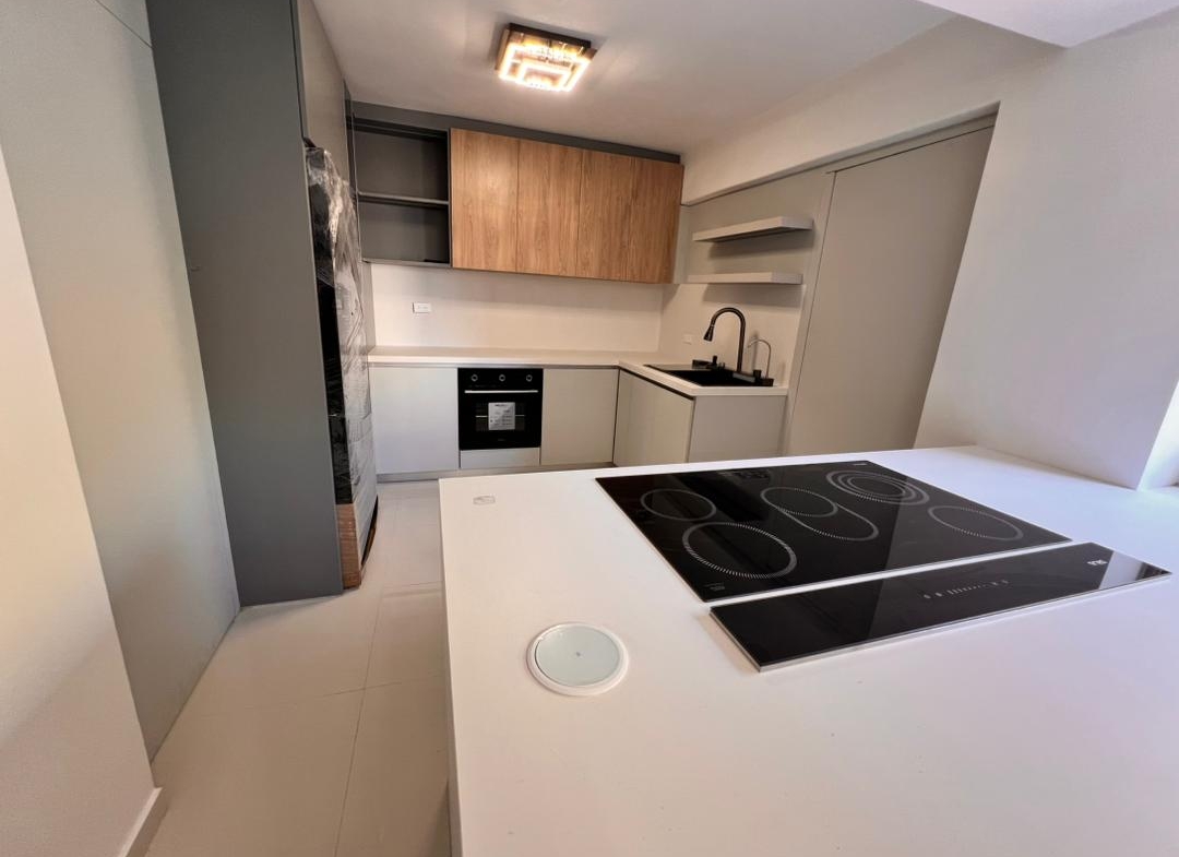 Apartamento en Venta en Terrazas del Ávila, Caracas – 134m², 4 Habitaciones, 3 Baños y 1 Puesto de Estacionamiento
