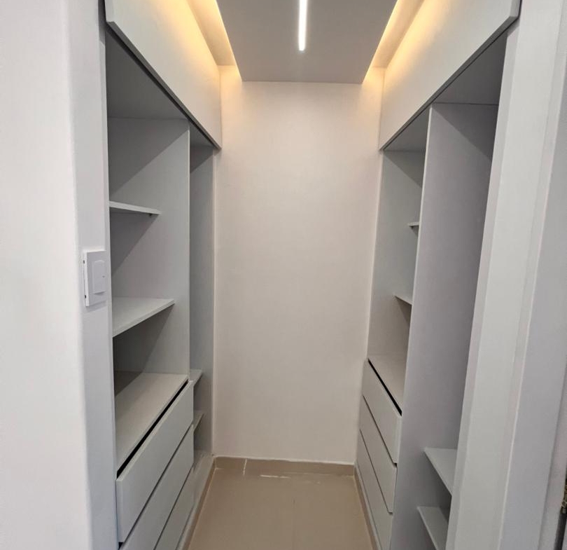 Apartamento en Venta en Terrazas del Ávila, Caracas – 134m², 4 Habitaciones, 3 Baños y 1 Puesto de Estacionamiento