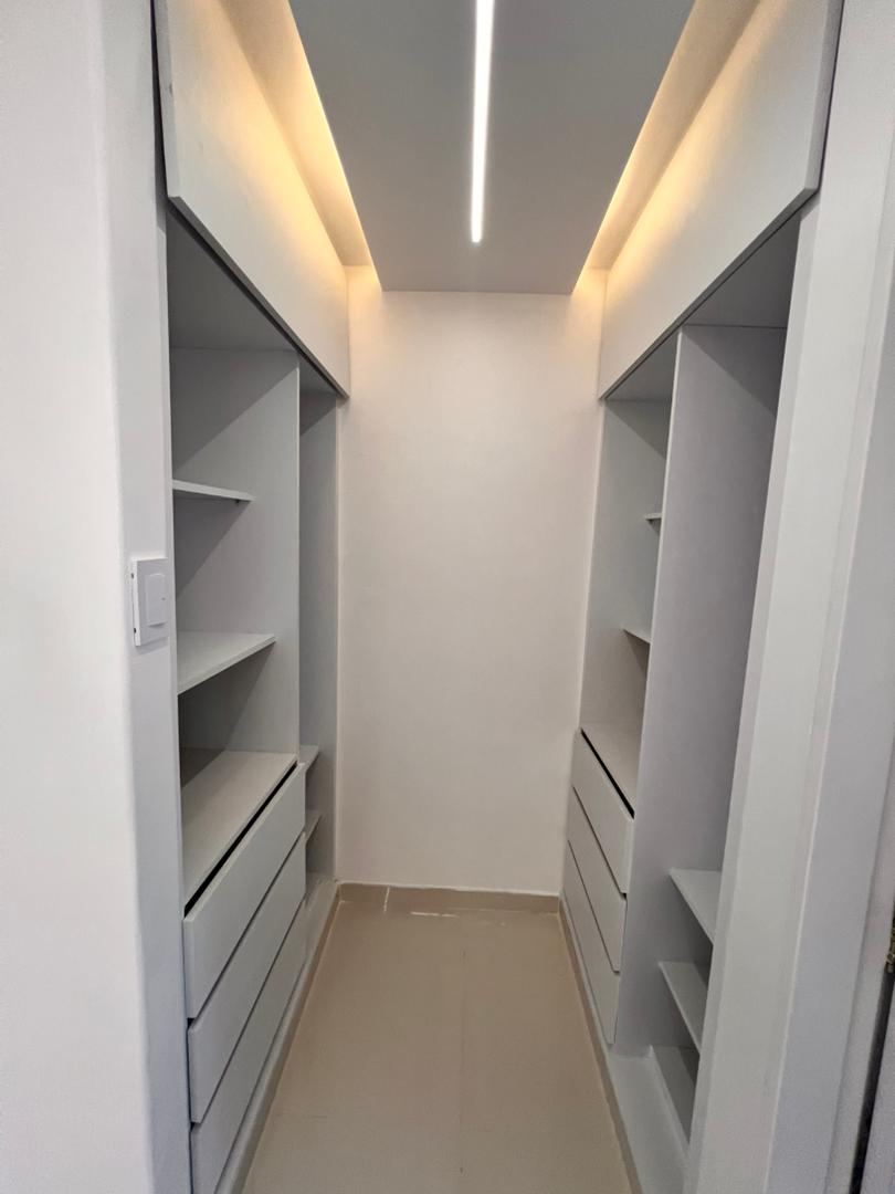 Terrazas del Avila-Vestier Apartamento en Venta en Terrazas del Ávila, Caracas – 134m², 4 Habitaciones, 3 Baños y 1 Puesto de Estacionamiento