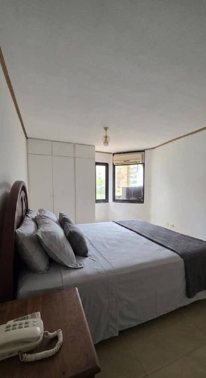 Apartamento en Alquiler en Urbanización Miranda, Caracas – 120m², 2 Habitaciones, 2.5 Baños y 1 Puesto de Estacionamiento