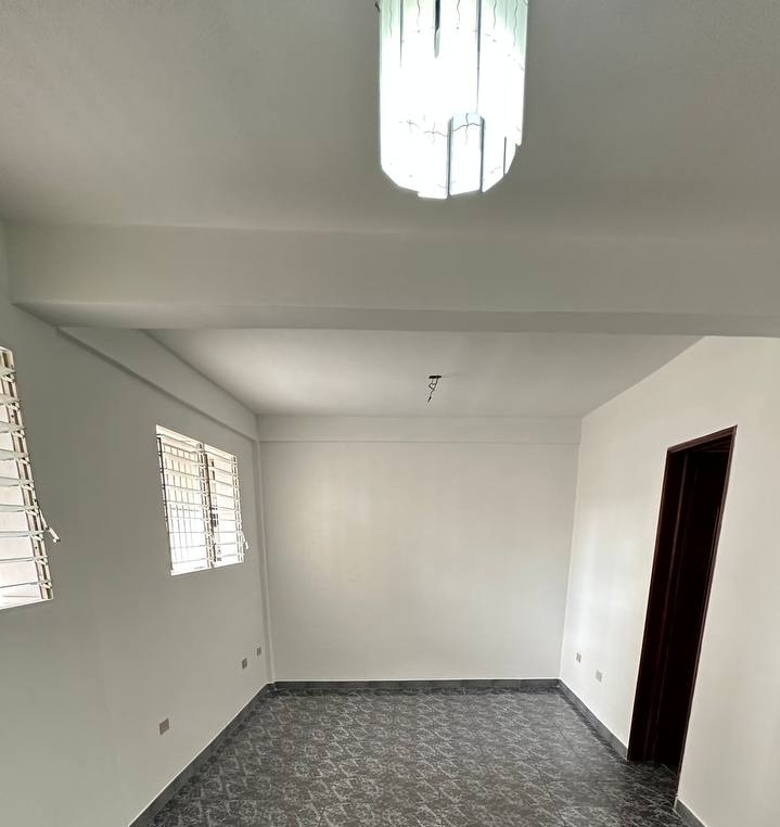 Casa en Venta en Las Acacias, Caracas – 410m², 9 Habitaciones, 9 Baños y 4 Puestos de Estacionamiento